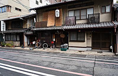 仓库管理拍卖模拟游戏《仓储猎手模拟》已提供Demo 10月11日推抢先体验版